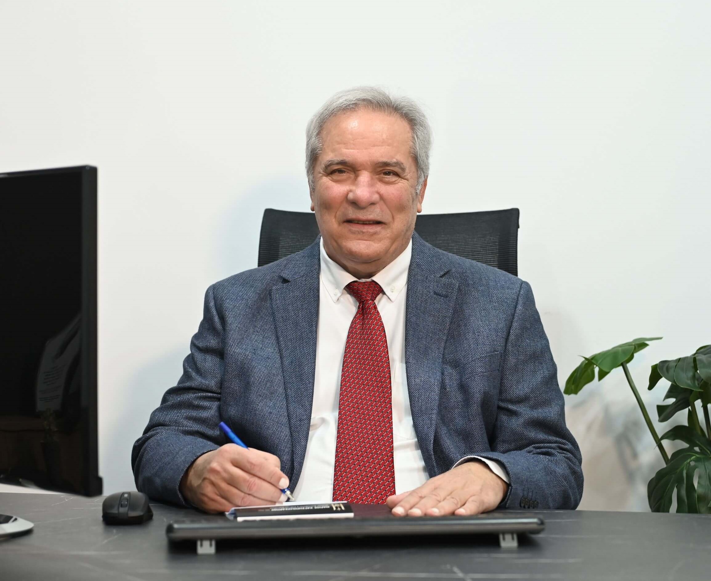 Dr. Michael Toumbis (Pulmonology)