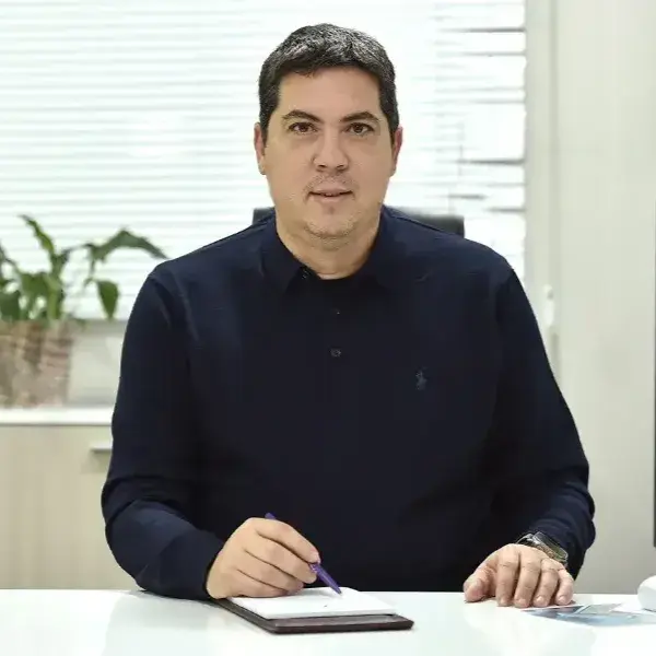 Dr. Emmanouil Petrides - Neurosurgeon (GHS) at DIKTEON Medical Center at Strovolos - Nicosia - Cyprus / Δρ. Εμμανουήλ Πετρίδης - Νευροχειρουργός (ΓεΣΥ) στο ΔΙΚΤΑΙΟΝ Ιατρικό Κέντρο στον Στρόβολο - Λευκωσία - Κύπρος.